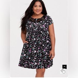 Torrid Disney Little Mermaid Floral Skater Dress Size 0 🧜🏻‍♀️ RARE 🧜🏻‍♀️